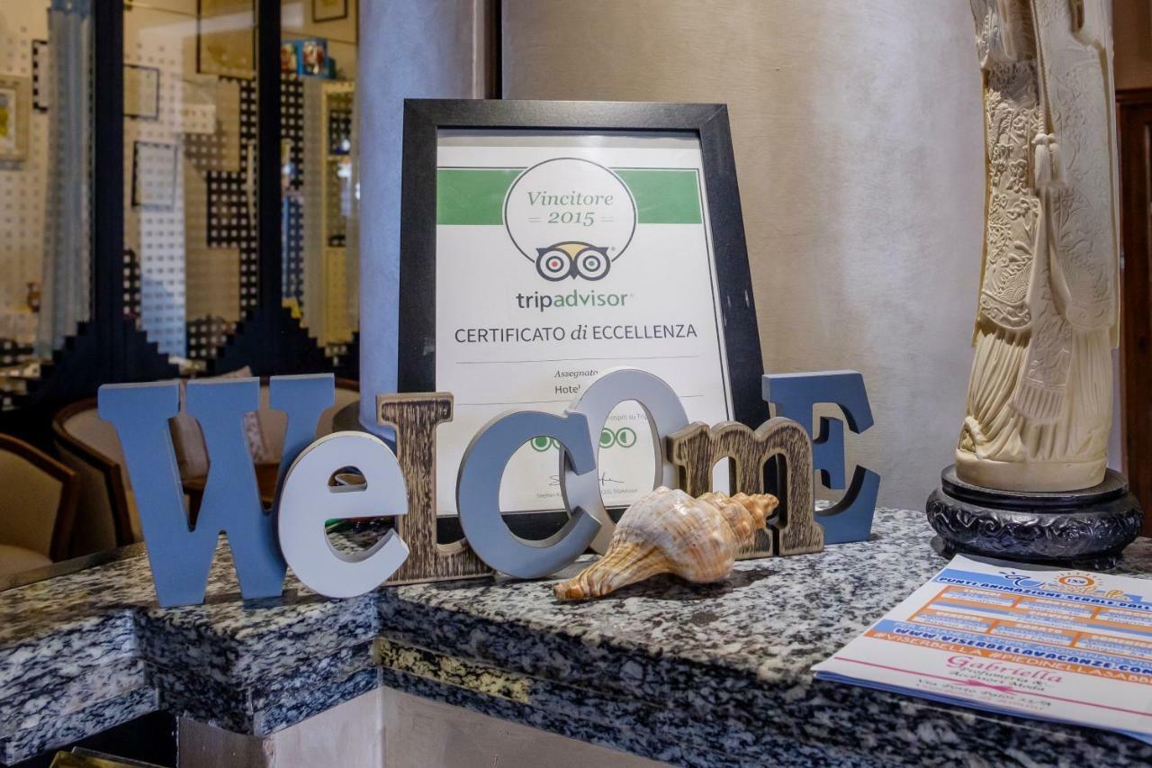 Hotel Eden Viserbella di Rimini Екстериор снимка